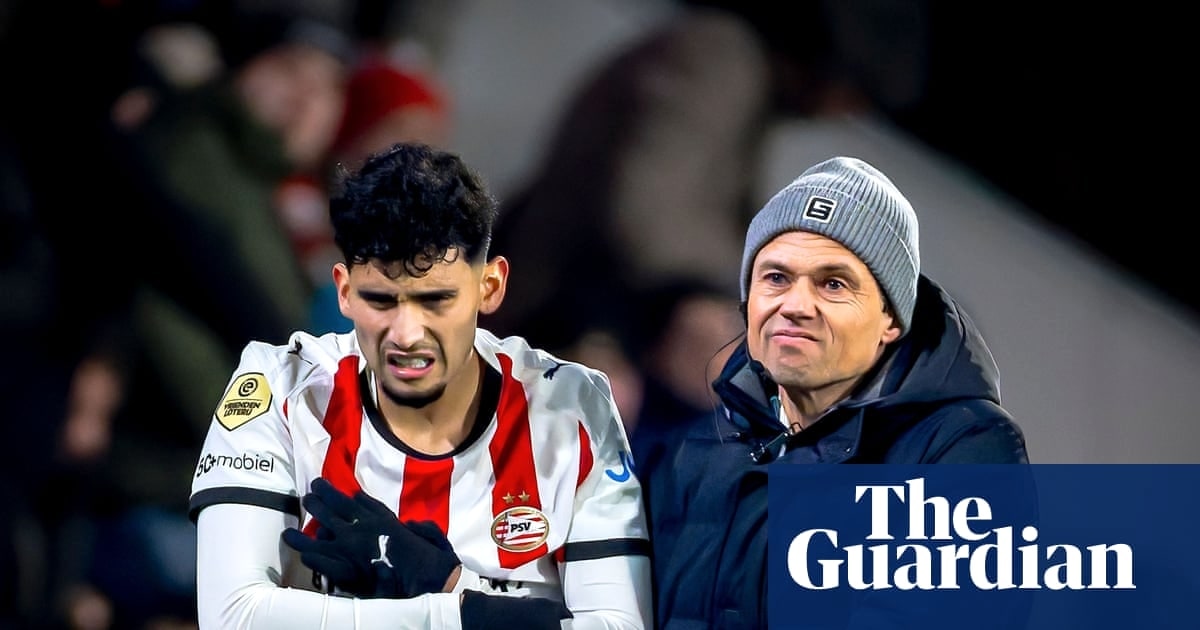 佩皮前臂骨折将手术,缺阵约两月,PSV 5-1击败埃克斯尔西奥尔